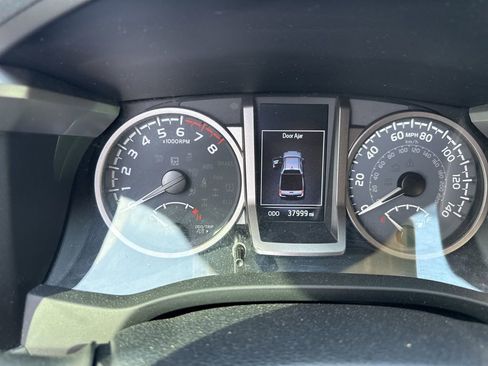 Used 2023 Toyota Tacoma SR5 image 10