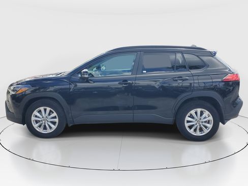 Certified 2024 Toyota Corolla Cross LE FWD image 6