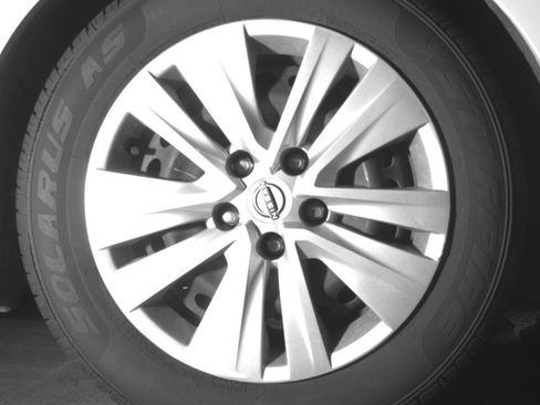 Used 2025 Nissan Sentra S image 12