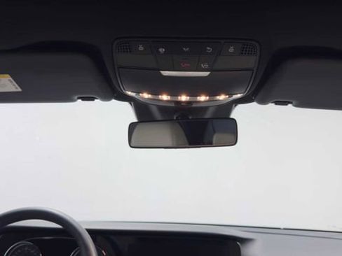 Used 2019 Mercedes-Benz E 300 image 18