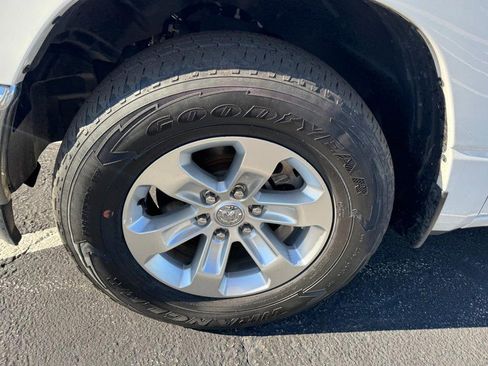 Used 2024 RAM 1500 Laramie image 9