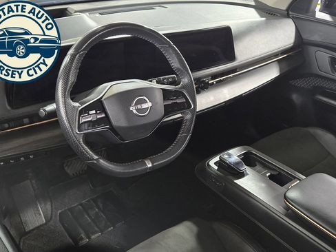 Used 2023 Nissan Ariya FWD image 10