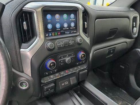 Used 2022 Chevrolet Silverado 2500 LTZ w/ LTZ Convenience Package image 3