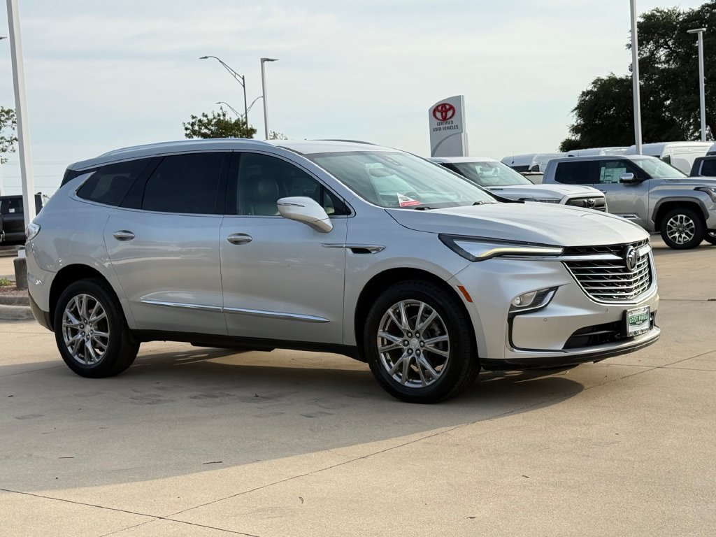 Used 2022 Buick Enclave Premium FWD image 6