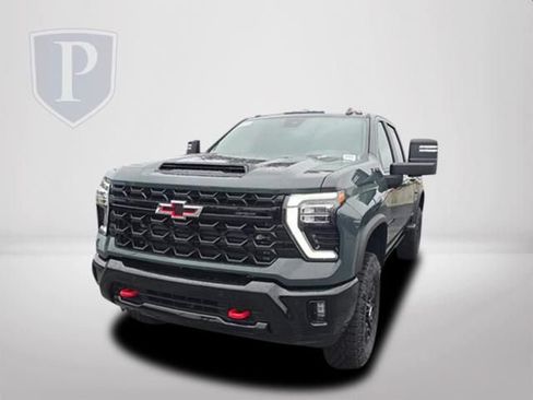 New 2026 Chevrolet Silverado 2500 ZR2 w/ LPO, Dark Essentials Package AWD/4WD image 11