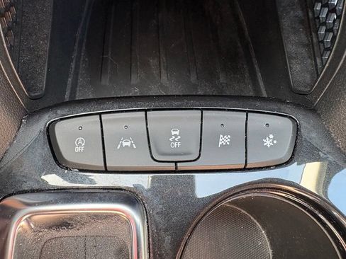Used 2024 Chevrolet TrailBlazer LT w/ LT Cold Weather Package FWD image 5