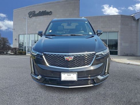 Certified 2024 Cadillac XT6 Premium Luxury AWD/4WD image 2