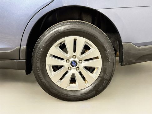 Used 2017 Subaru Outback 2.5i Premium image 28