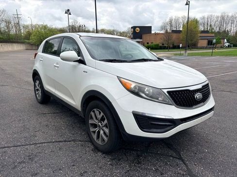 Used 2016 Kia Sportage LX AWD/4WD image 7