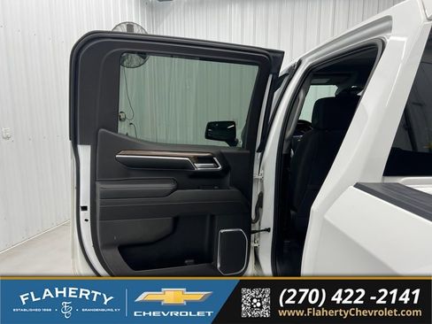 Used 2023 Chevrolet Silverado 1500 LT AWD/4WD image 10