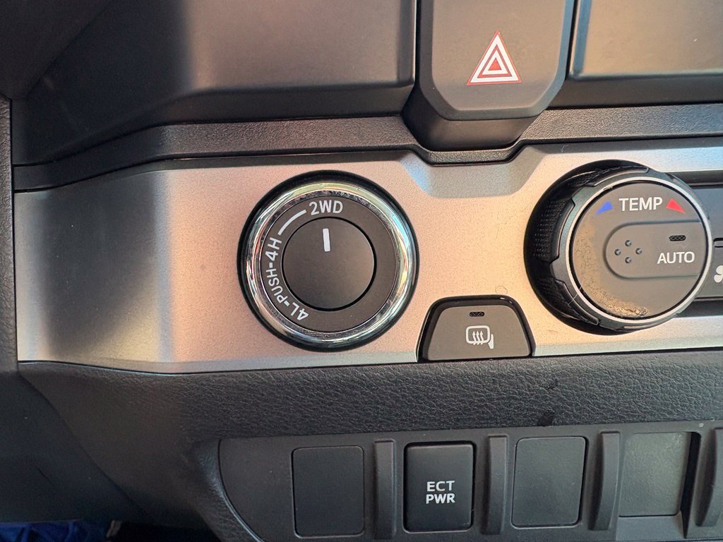 Used 2023 Toyota Tacoma SR AWD/4WD image 21