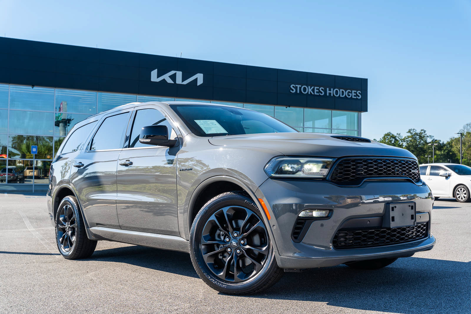 Used 2022 Dodge Durango R/T w/ Blacktop Package AWD/4WD image 5