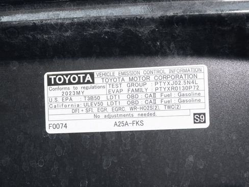 Used 2023 Toyota RAV4 XLE Premium AWD/4WD image 16
