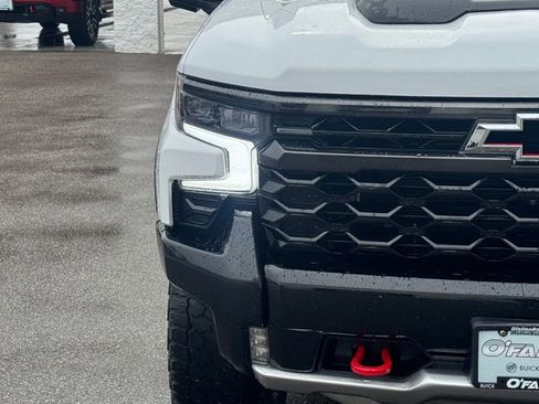 Used 2024 Chevrolet Silverado 1500 ZR2 w/ Technology Package AWD/4WD image 7
