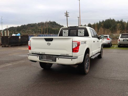 Used 2017 Nissan Titan PRO-4X image 5