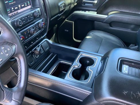 Used 2017 Chevrolet Silverado 1500 LT w/ All Star Edition AWD/4WD image 17