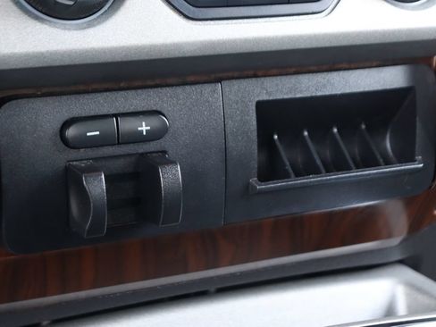 Used 2013 Ford F350 Lariat w/ Lariat Interior Pkg AWD/4WD image 33