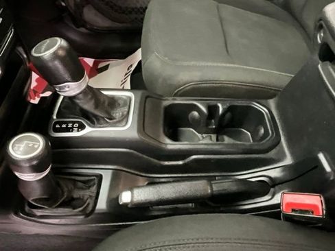 Used 2020 Jeep Gladiator Sport w/ Quick Order Package 24S image 19