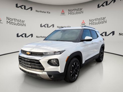Used 2022 Chevrolet TrailBlazer LT w/ Driver Confidence Package FWD image 1