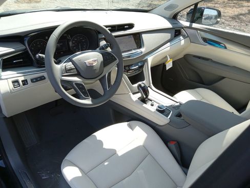 New 2026 Cadillac XT5 Premium Luxury image 12