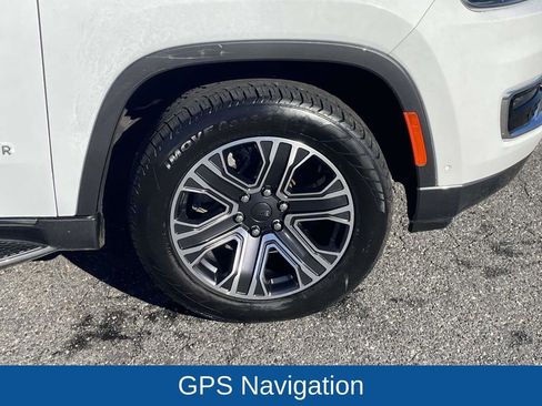 Used 2022 Jeep Wagoneer Series III image 13