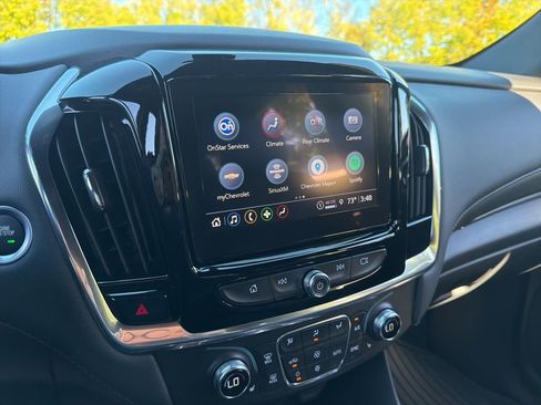Used 2023 Chevrolet Traverse LT image 33
