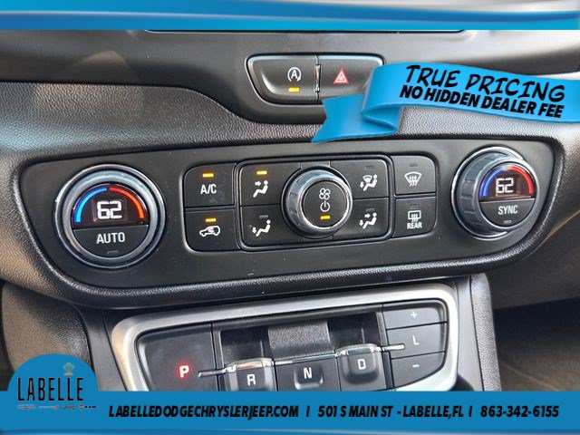 Used 2024 GMC Terrain SLE w/ Driver Convenience Package FWD image 26