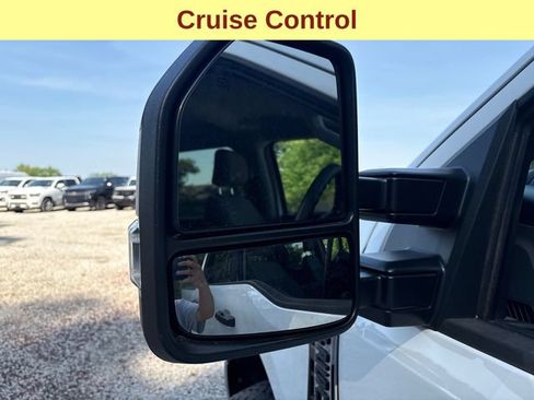 Used 2024 Ford F250 XLT AWD/4WD image 8