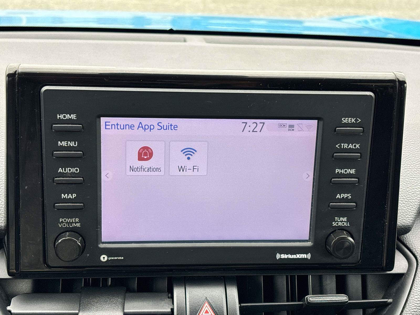 Used 2021 Toyota RAV4 LE AWD/4WD image 28