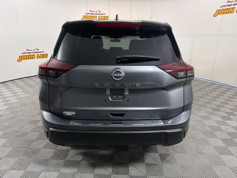 New 2026 Nissan Rogue SV FWD image 4