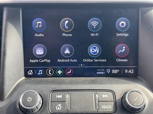 Used 2023 GMC Acadia SLE w/ Driver Convenience Package image 24