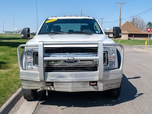 Used 2019 Ford F550 4x4 SuperCab Super Duty image 2