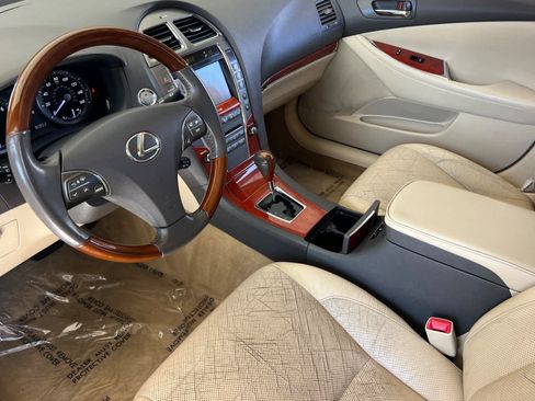 Used 2011 Lexus ES 350 FWD image 11