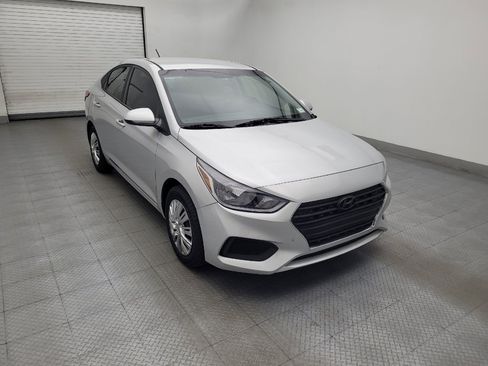 Used 2019 Hyundai Accent SE FWD image 13