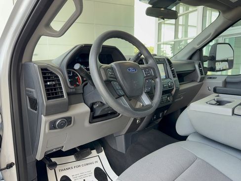 Certified 2022 Ford F250 XL w/ STX Appearance Package AWD/4WD image 11