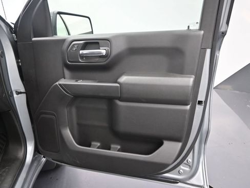 Used 2026 Chevrolet Silverado 1500 Custom w/ LPO, Dark Essentials Package AWD/4WD image 24