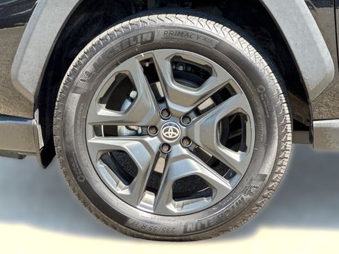 Used 2024 Toyota RAV4 Adventure AWD/4WD image 11