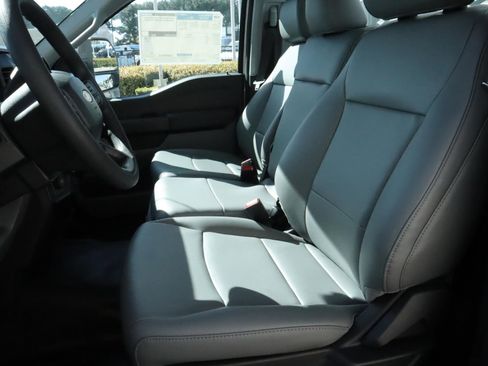 Used 2024 Ford F450 XL w/ XL Chrome Package image 18