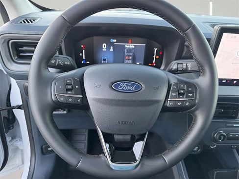 New 2025 Ford Maverick XLT w/ XLT Luxury Package image 13