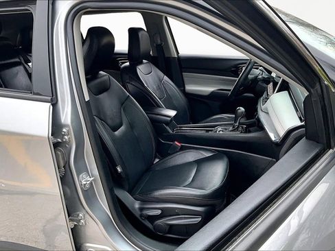 Used 2022 Jeep Compass Limited image 7