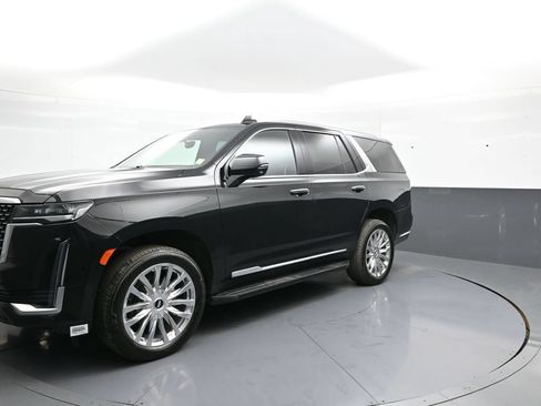 Used 2024 Cadillac Escalade Premium Luxury AWD/4WD image 1