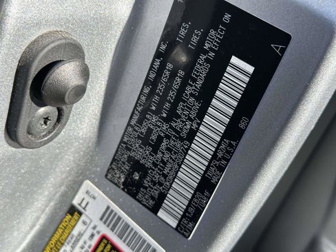 Used 2023 Toyota Highlander XLE image 14