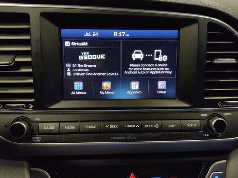 Used 2018 Hyundai Elantra SEL FWD image 25