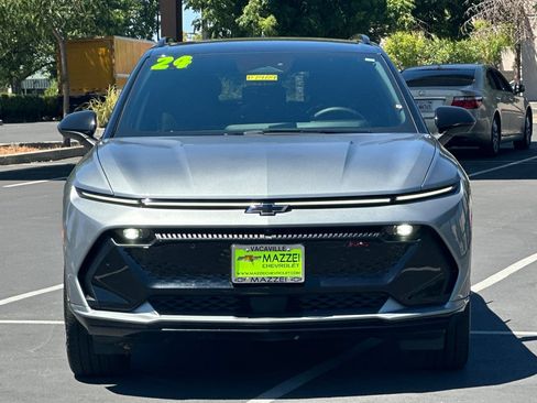 Used 2024 Chevrolet Equinox EV RS FWD image 7
