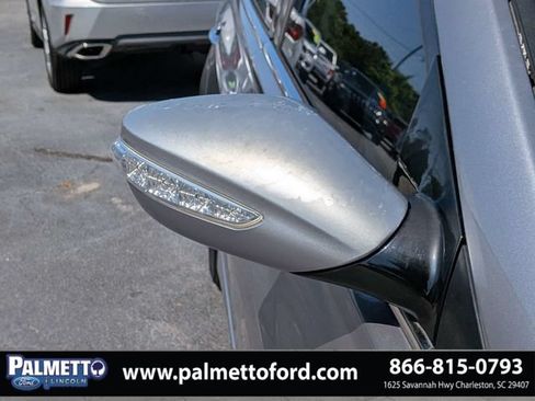 Used 2015 Hyundai Sonata Limited w/ Option Group 02 FWD image 11