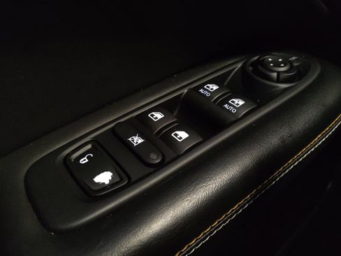 Used 2019 Jeep Compass Latitude image 27