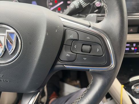 Used 2022 Buick Envision Essence w/ Technology Package I image 18