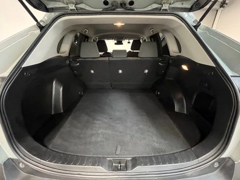 Used 2021 Toyota RAV4 XLE image 14