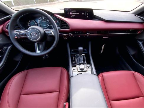 New 2026 MAZDA MAZDA3 Hatchback w/Premium Plus Pkg image 5