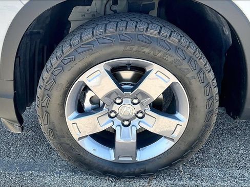 Used 2024 Honda Ridgeline TrailSport image 11